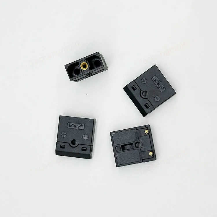 特诚科技PEI精密注塑件实拍 1